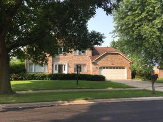 524 Cassin Rd, Naperville, IL 60565-3315