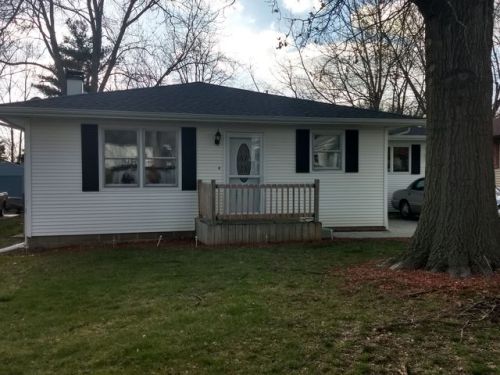 937 2nd St, Riverton, IL 62561-9651