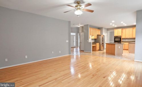 49 Pebble Beach Cir, Charles Town WV  25414-4061 exterior