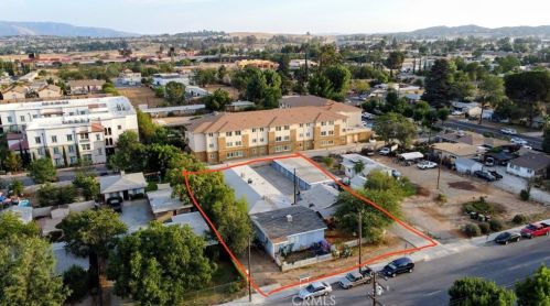 1215 8th St, Beaumont, CA 92223-2409