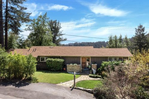 23350 Deerfield Rd, Los Gatos, CA 95033-9218