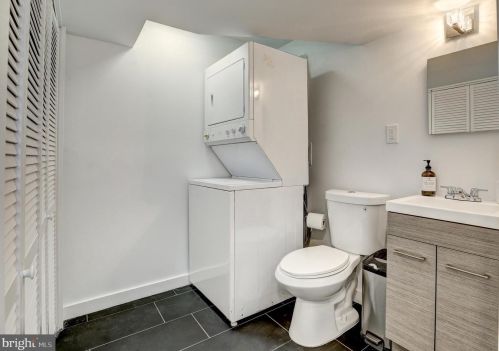 15009 Snowden Dr, Silver Spring MD 20905-5663 exterior