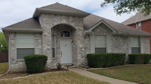 9113 Azinger Dr, Plano TX  75025-5090 exterior