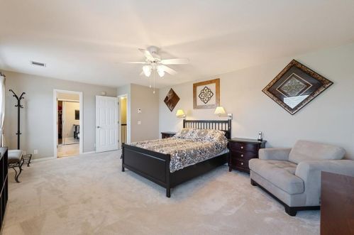 3921 Cyn Gln Cir, Austin TX  78732-2187 exterior