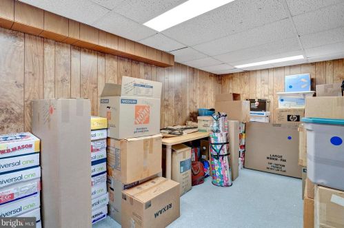 11 Corey Dr, Trenton NJ  08628-1503 exterior