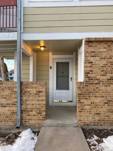 922 Dearborn Way, Aurora CO  80012-3889 exterior