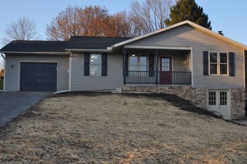 929 Burnt House Rd, Carlisle, PA 17015-7762