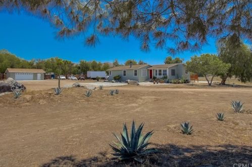 18551 Yellow Brick Rd, Perris, CA 92570-9064