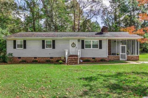 5020 Circle Dr, Loris, SC 29569-3147