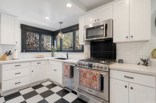 4465 5th St, Riverside CA  92507-4110 exterior