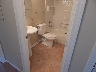 1228 Whispering Hills Ct, Naperville IL  60540-4130 exterior
