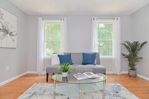 29 Whipple Rd, Lincoln, RI 02865-4717