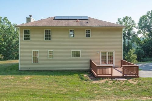 43 Terese Rd, Beacon Falls, CT 06403-1240