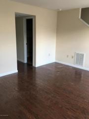 1108 Chicory Ct, Pittston, PA 18643-1181