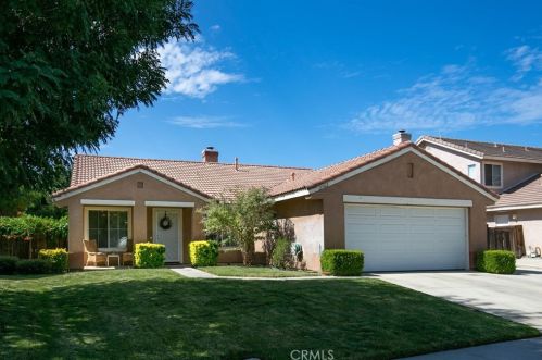 2762 Oldfield St, Lancaster, CA 93536-1417
