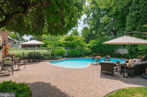 730 Redman Ave, Haddonfield NJ 08033-2744 exterior