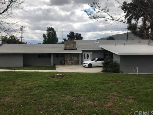11823 Della Ln, Colton, CA 92324-3607