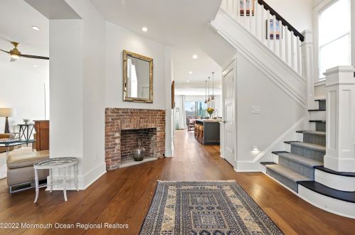 502 6th Ave, Tinton Falls NJ  07712-5408 exterior