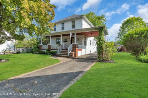 766 Leonardville Rd, Leonardo, NJ 07737-1341