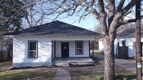 204 Brenham St, Webberville, TX 78621-3015