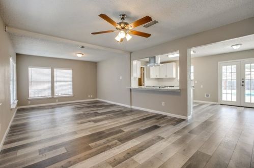 722 Cindy Dr, Cedar Hill, TX 75104-1722