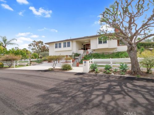 4 Bridlewood Cir, Palos Verdes Estates, CA 90274-4204