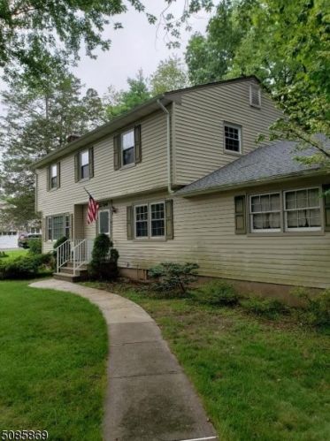 280 Short Hills Dr, Bridgewater, NJ 08807-1530