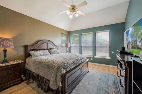 7002 Woodsprings Dr, Garland TX 75044-2147 exterior