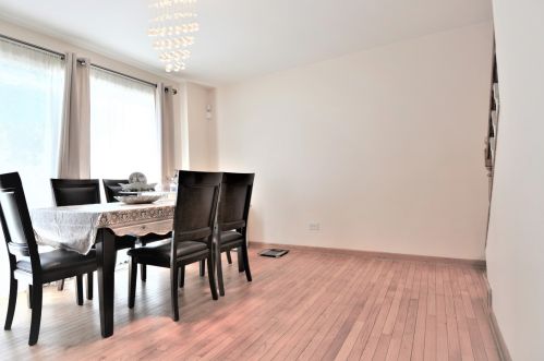 7769 Nordica Ave, Niles IL  60714-3311 exterior