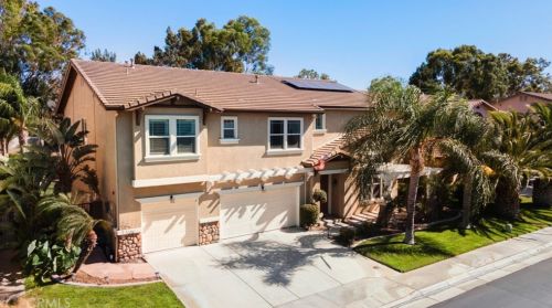 11364 Pondhurst Way, Riverside CA  92505-3471 exterior