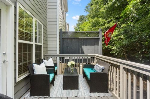 2273 Limehurst Dr, Atlanta GA  30319-5725 exterior