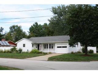 24 Woodbury Ln, Manchester, NH 03110-6472