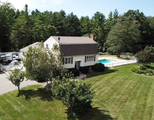 37 Yellowstone Dr, Londonderry, NH 03053-7446