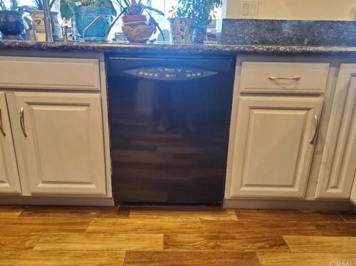 16743 Stallion Pl, Riverside CA  92504-5843 exterior