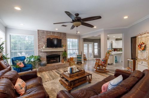 7567 Arcadia Trl, Fort Worth TX  76137-3577 exterior