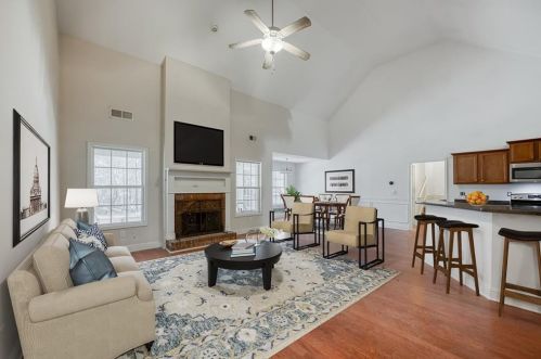 2020 Dry Pond Rd, Monroe, GA 30656-3942