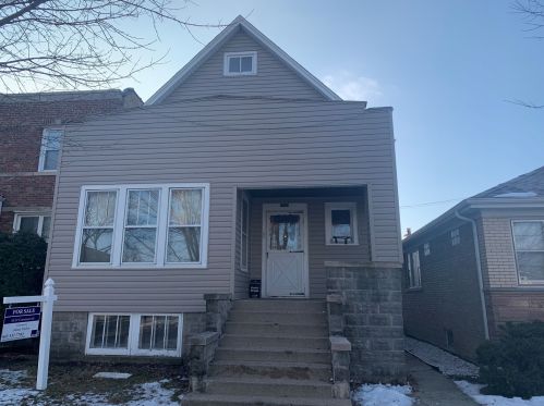 4645 Montana St, Chicago, IL 60639-1824
