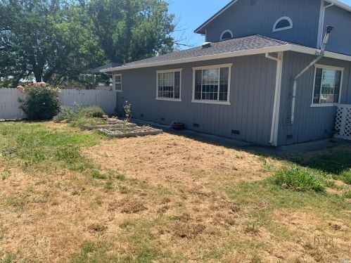 7498 Elizabeth Rd, Vacaville, CA 95688-9410