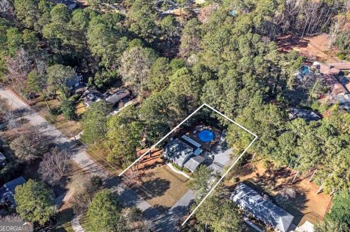 360 Burke Cir, Mcdonough, GA 30253-2011