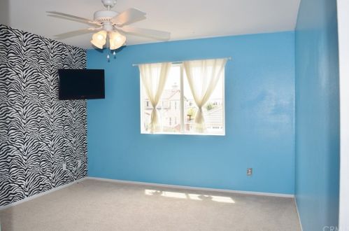 12722 Royal Palm Ln, Riverside CA  92503-7077 exterior