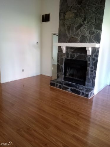 5392 Kirk Dr, Atlanta GA  30349-5800 exterior