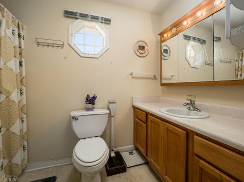 325 Edna Dr, Stockbridge GA  30281-1385 exterior