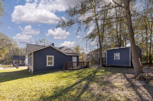 18 North St, Manchester, GA 31816-1721
