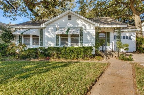 1713 Sylvania Ave, Fort Worth TX  76111-2738 exterior