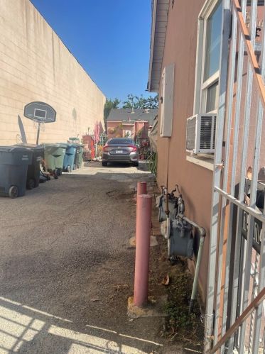 15112 Orange Ave, Paramount, CA 90723-3802