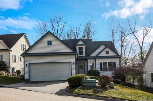 3 Clarks Ln, Niantic, CT 06357-1533