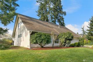 6203 143rd Ave, Redmond, WA 98052-4646