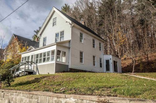 16 Livermore St, Wilton, NH 03086-5502