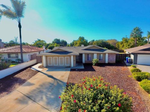 1405 Denise Cir, Oceanside, CA 92054-5608