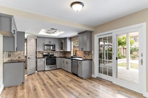 958 Alleghany Cir, San Dimas CA  91773-1582 exterior